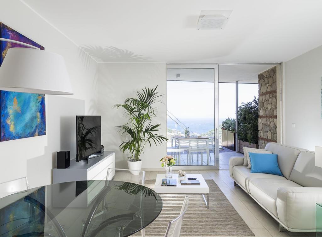 Isola Bella Infinity Suites