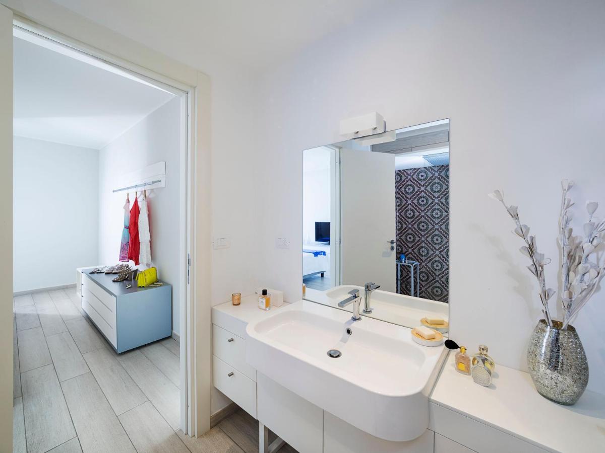 Isola Bella Infinity Suites