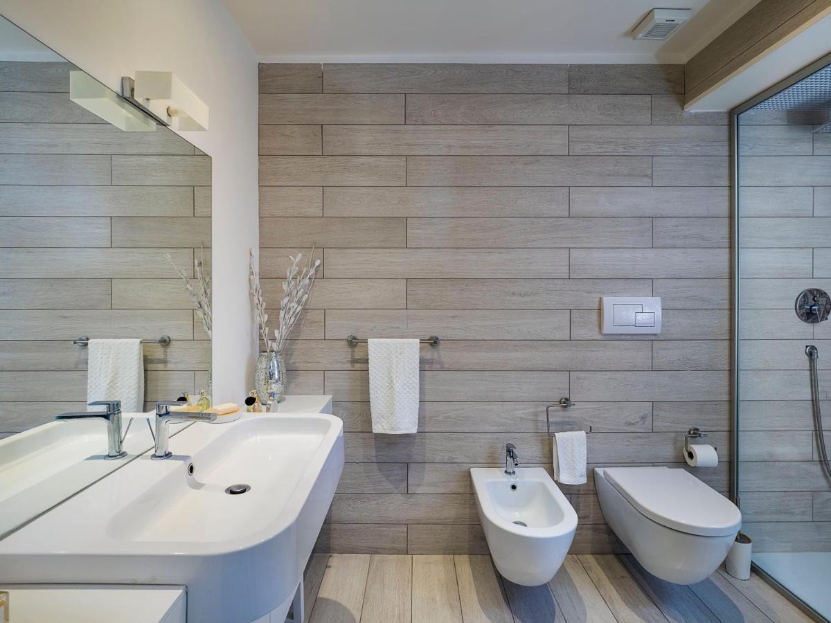 Isola Bella Infinity Suites