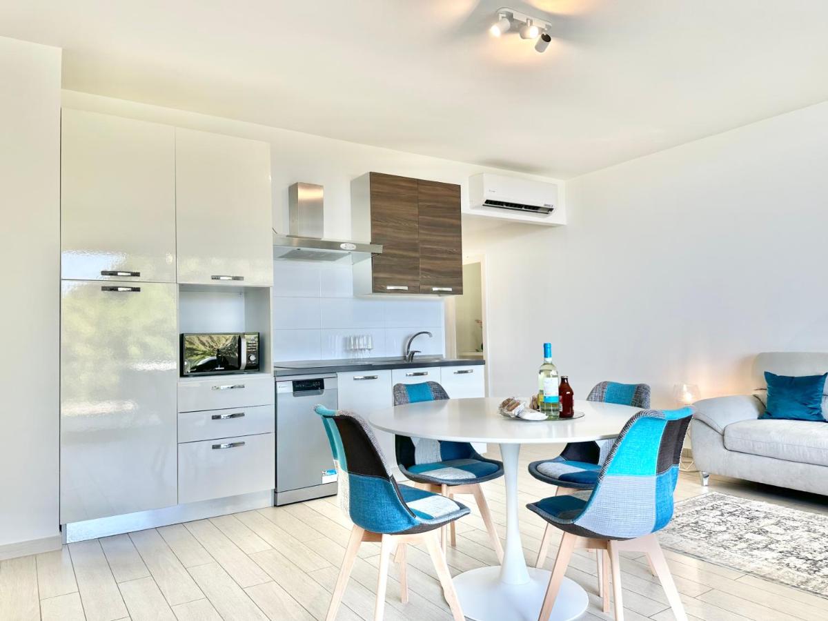 Isola Bella Infinity Suites