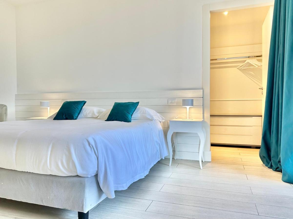 Isola Bella Infinity Suites