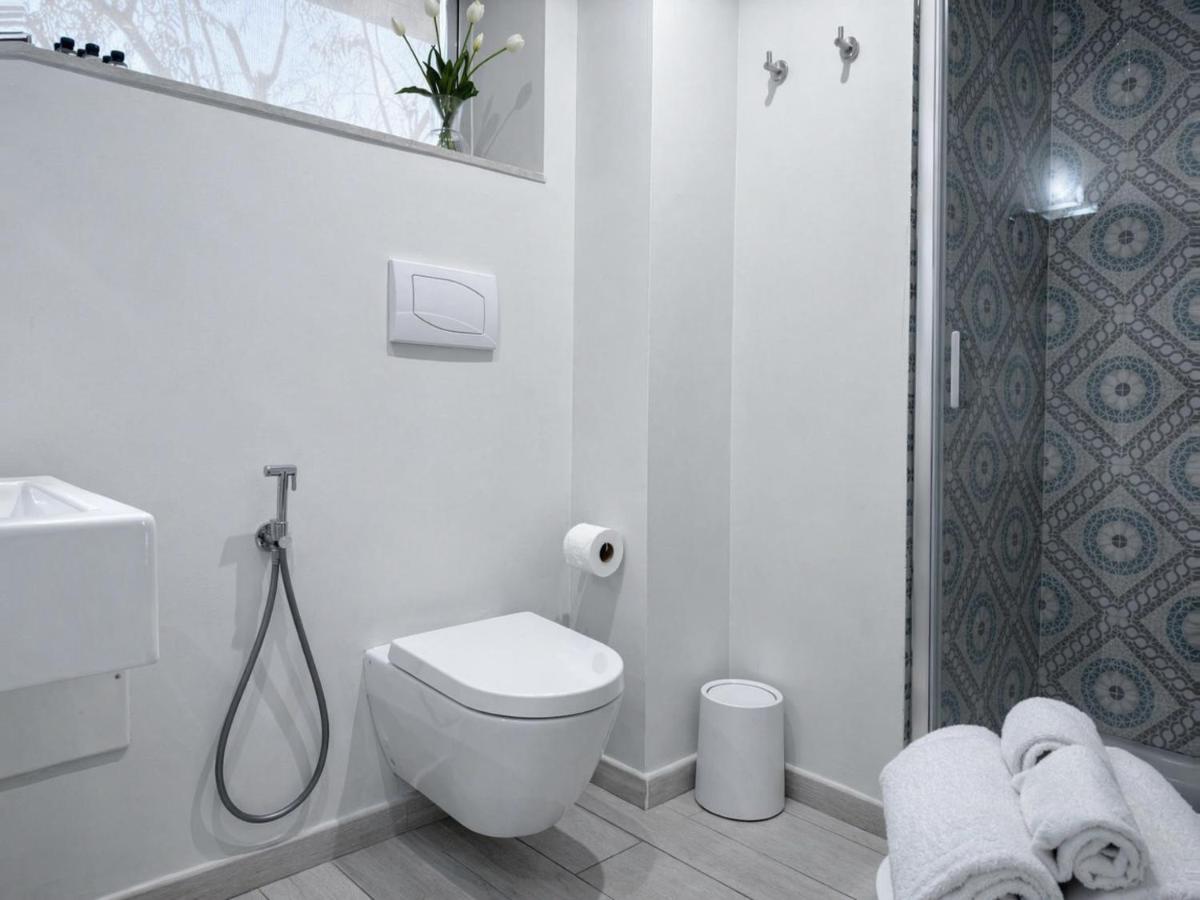 Isola Bella Infinity Suites