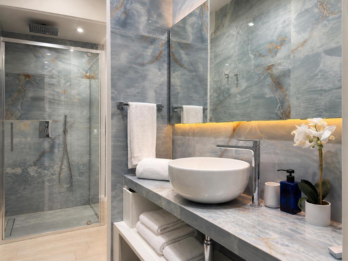Isola Bella Infinity Suites