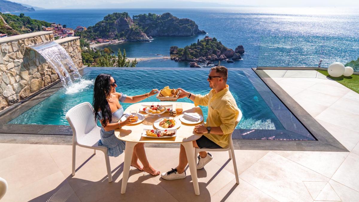 Isola Bella Infinity Suites