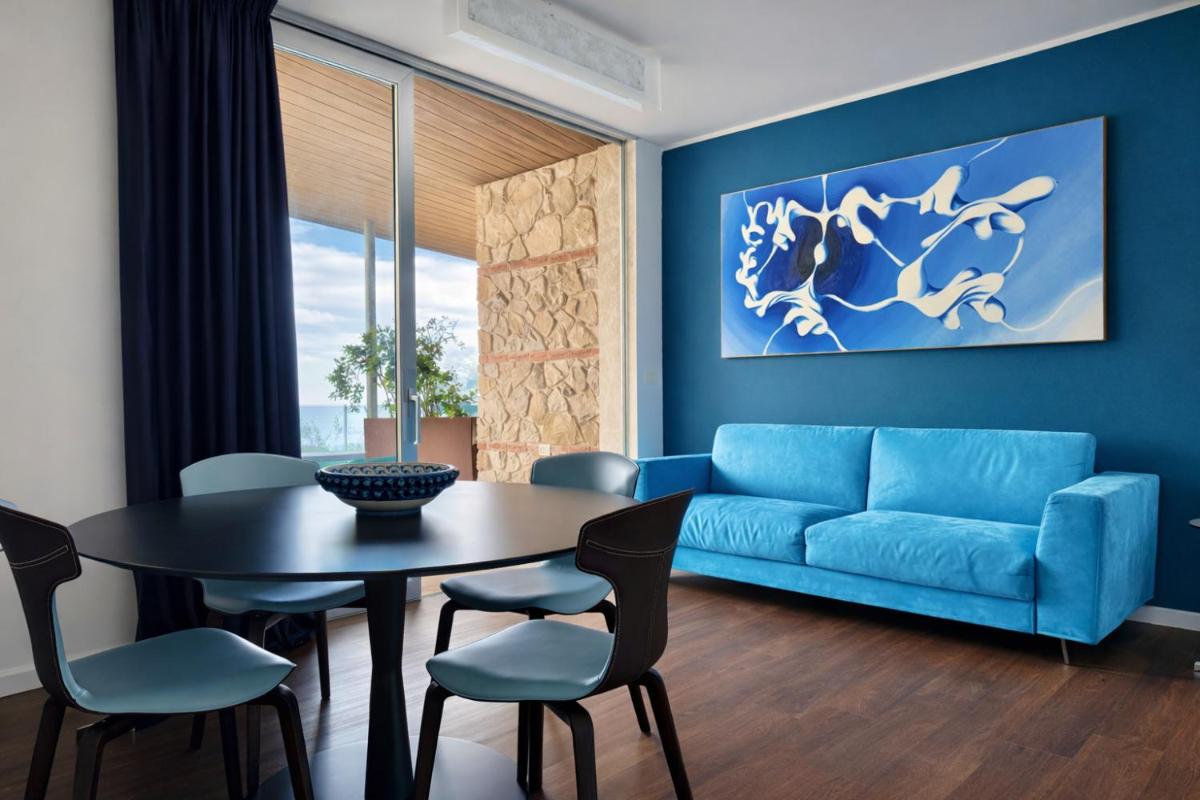 Isola Bella Infinity Suites