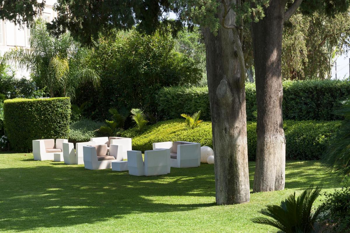 Isola Bella Infinity Suites