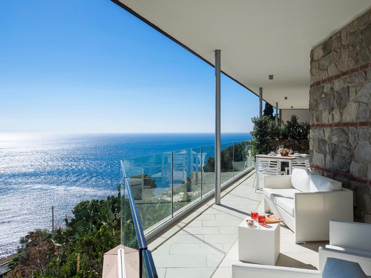 Isola Bella Infinity Suites