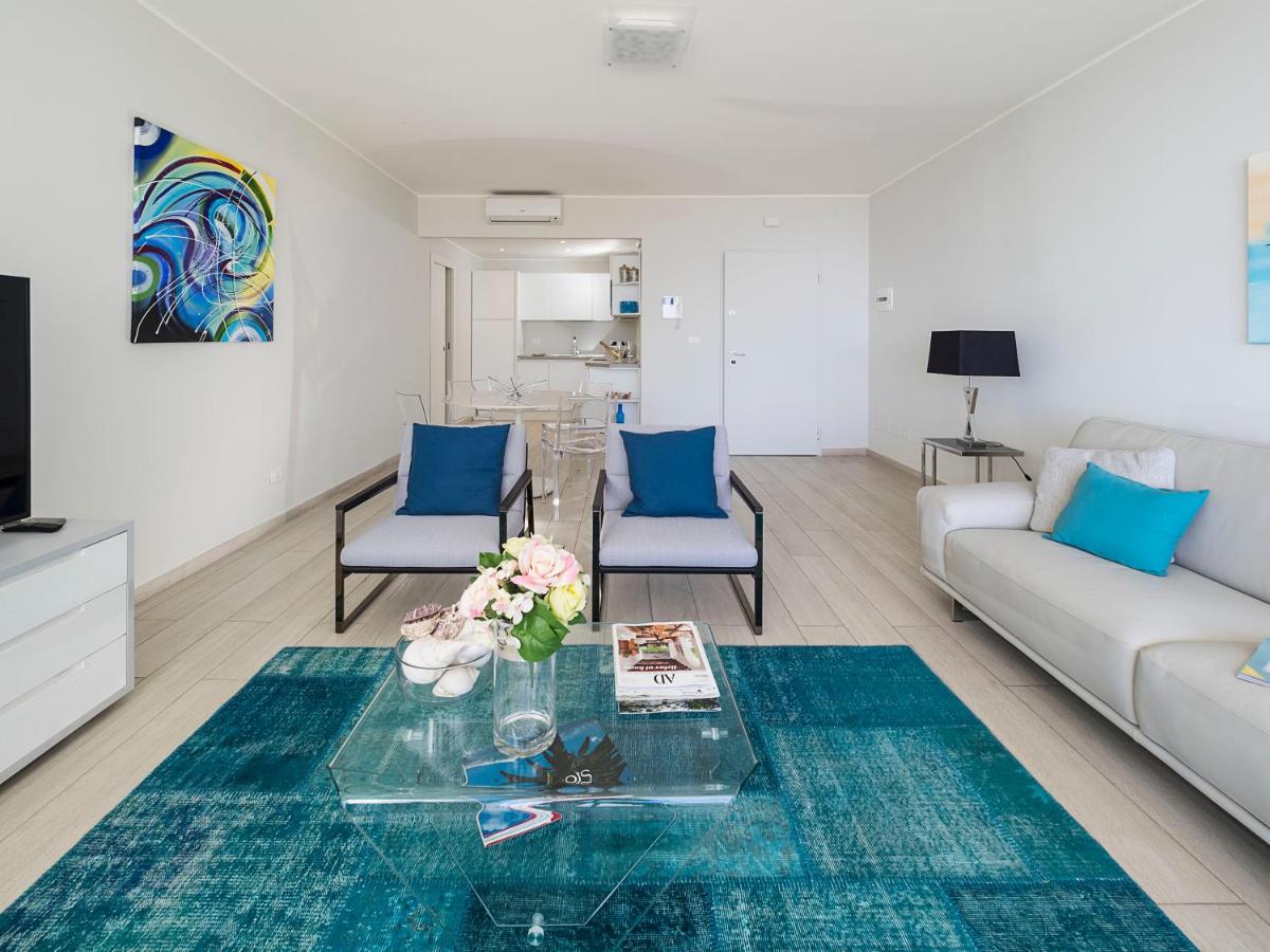 Isola Bella Infinity Suites