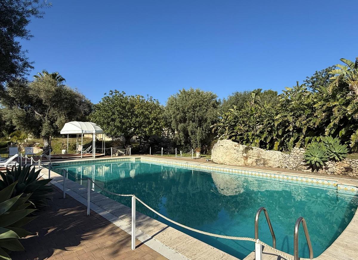 Isola Charm B&B - Pool & Nature Stay