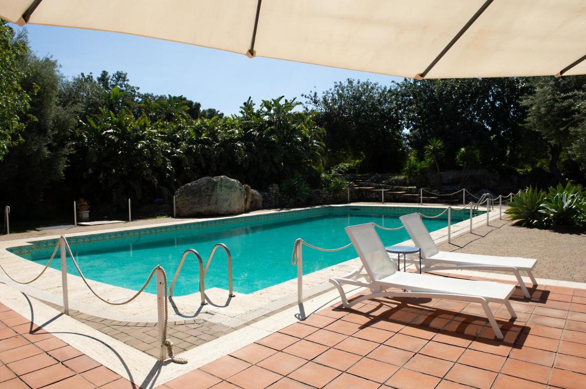 Isola Charm B&B - Pool & Nature Stay