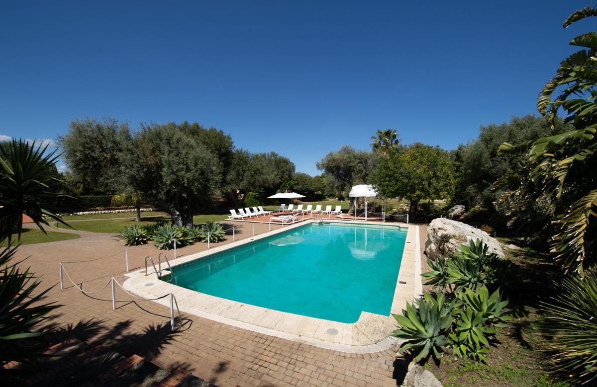 Isola Charm B&B - Pool & Nature Stay