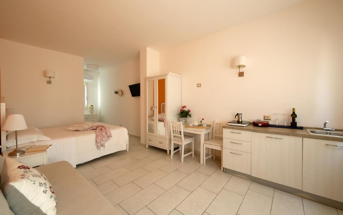 Isola Charm B&B - Pool & Nature Stay