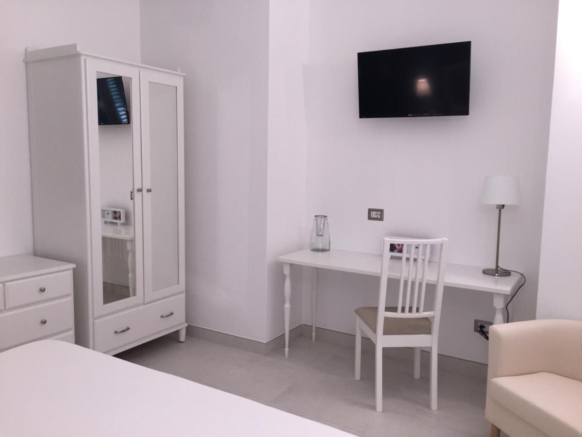 Isola Charm B&B - Pool & Nature Stay