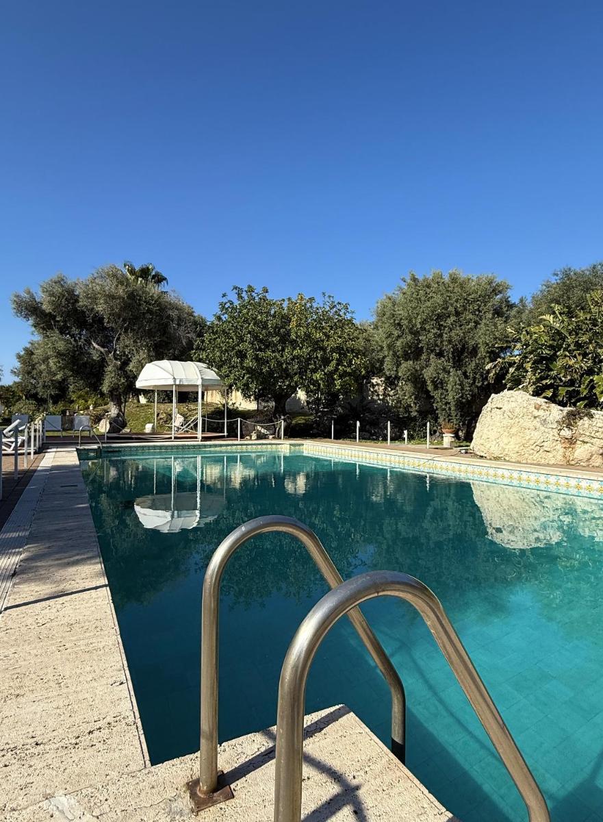 Isola Charm B&B - Pool & Nature Stay