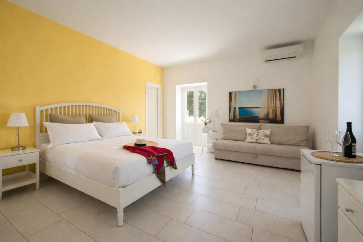 Isola Charm B&B - Pool & Nature Stay