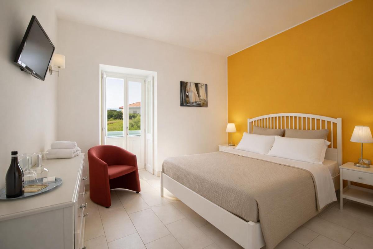 Isola Charm B&B - Pool & Nature Stay