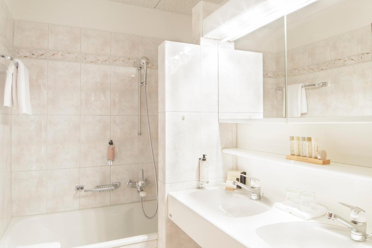 Jagd-Schloss - Swiss-Chalet Merlischachen