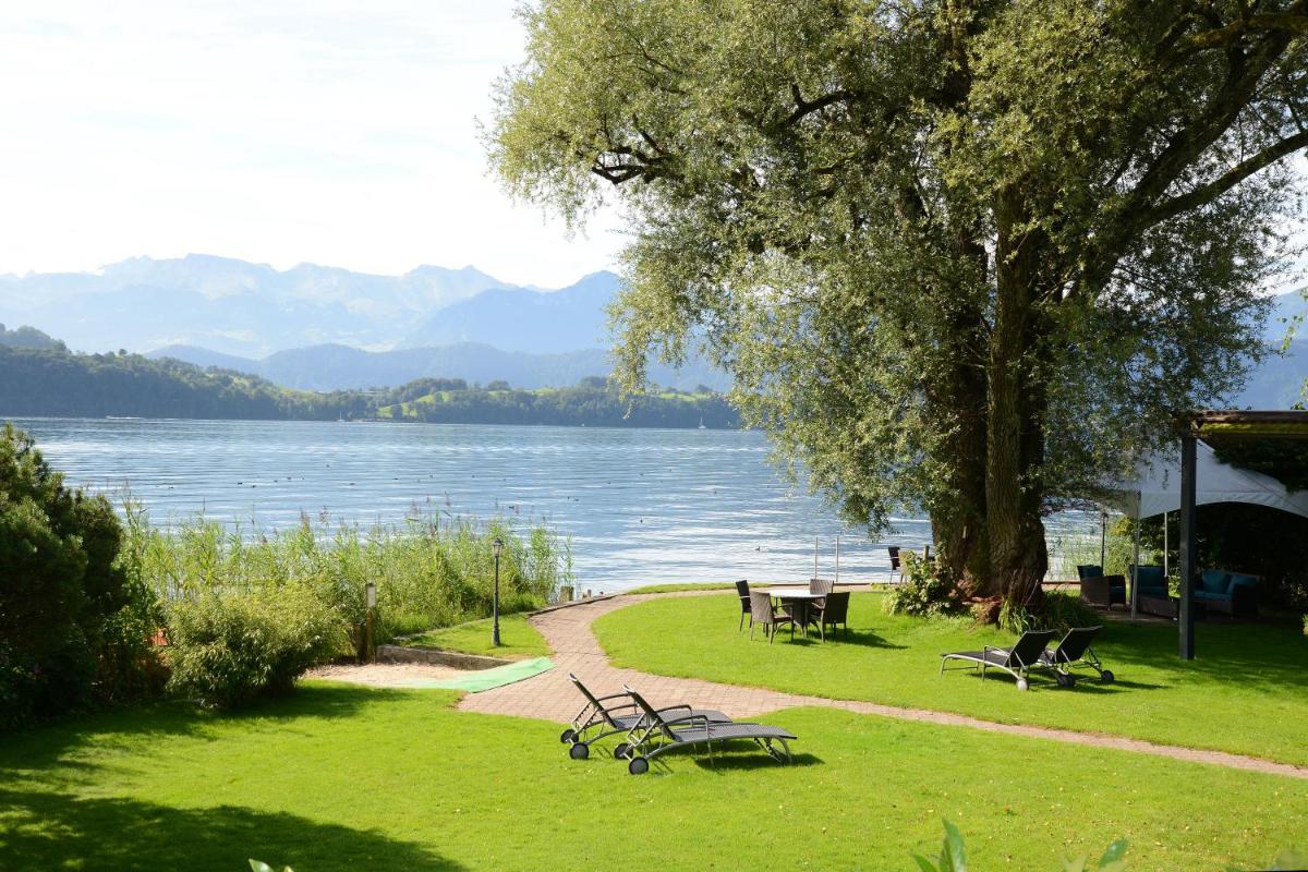 Jagd-Schloss - Swiss-Chalet Merlischachen