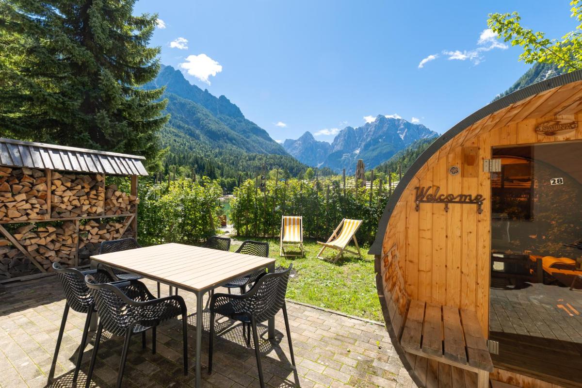 JASNA NATUR Resort by the lake