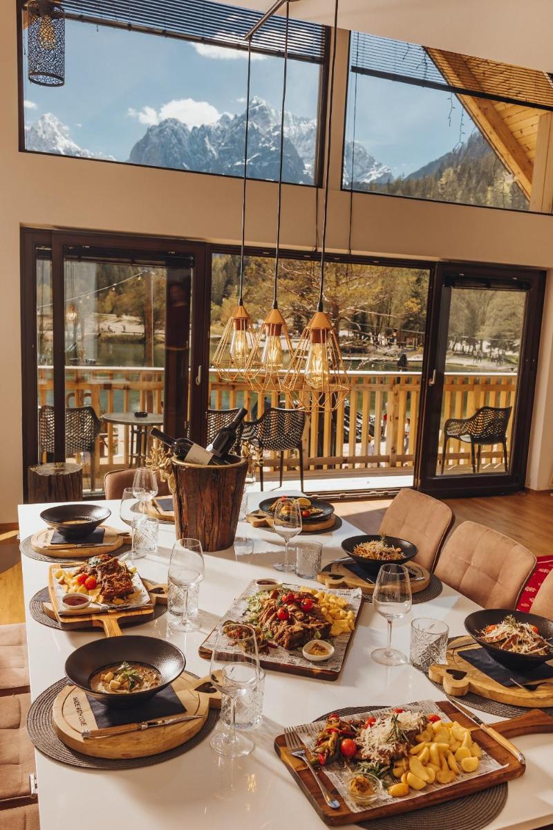 JASNA NATUR Resort by the lake