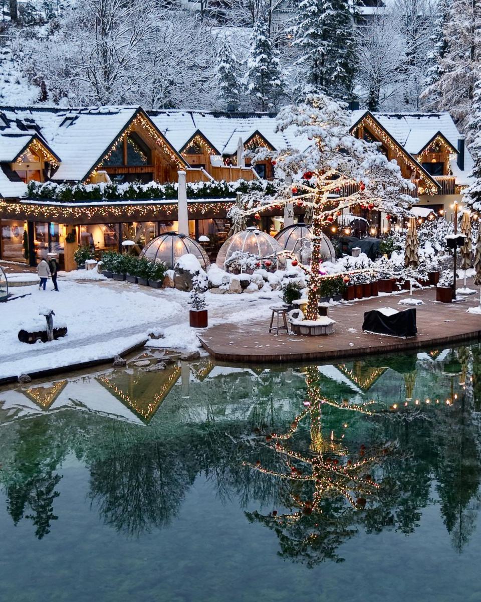 JASNA NATUR Resort by the lake