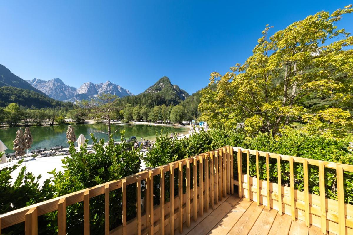 JASNA NATUR Resort by the lake