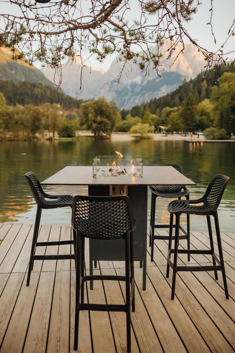 JASNA NATUR Resort by the lake