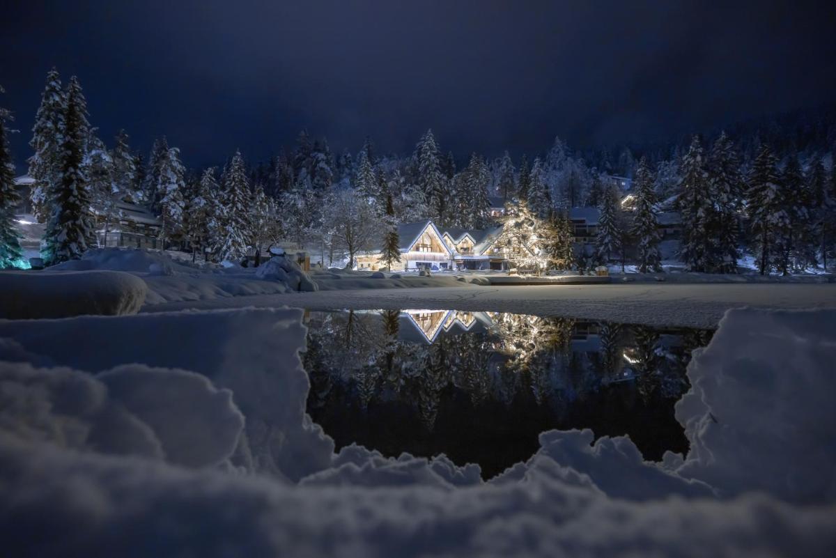JASNA NATUR Resort by the lake