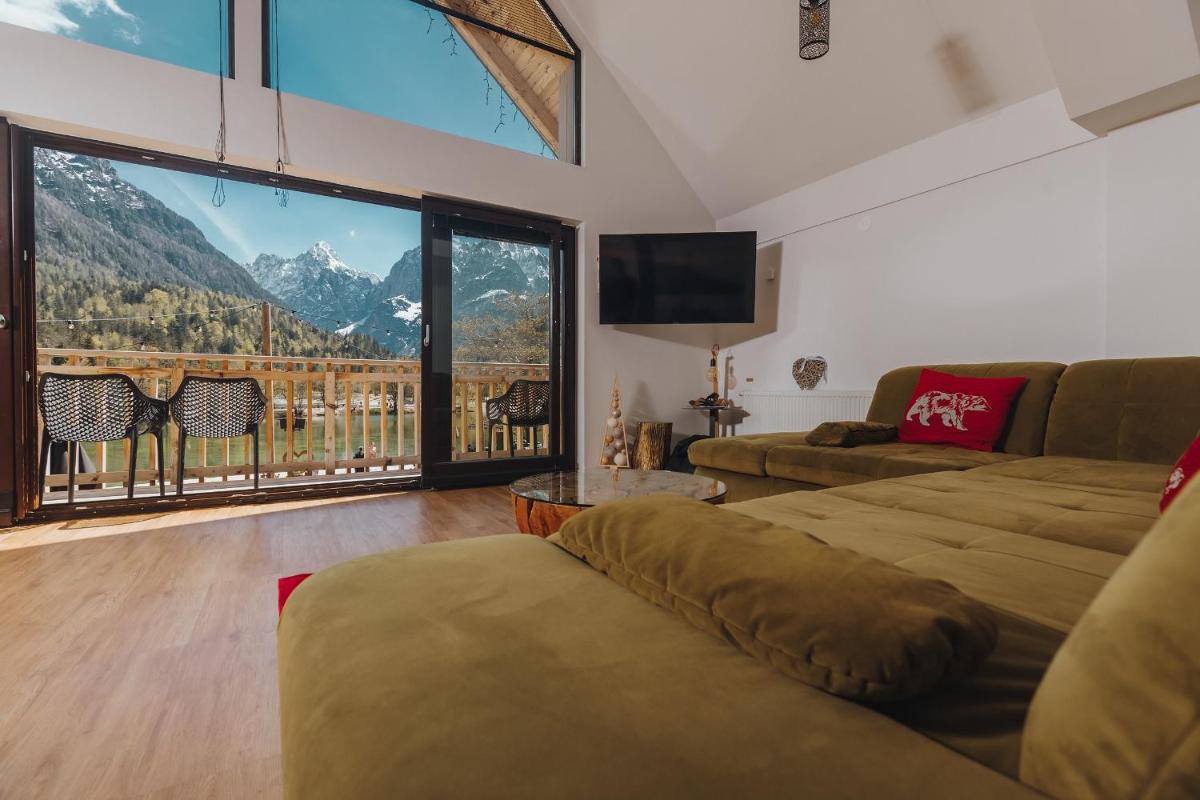 JASNA NATUR Resort by the lake