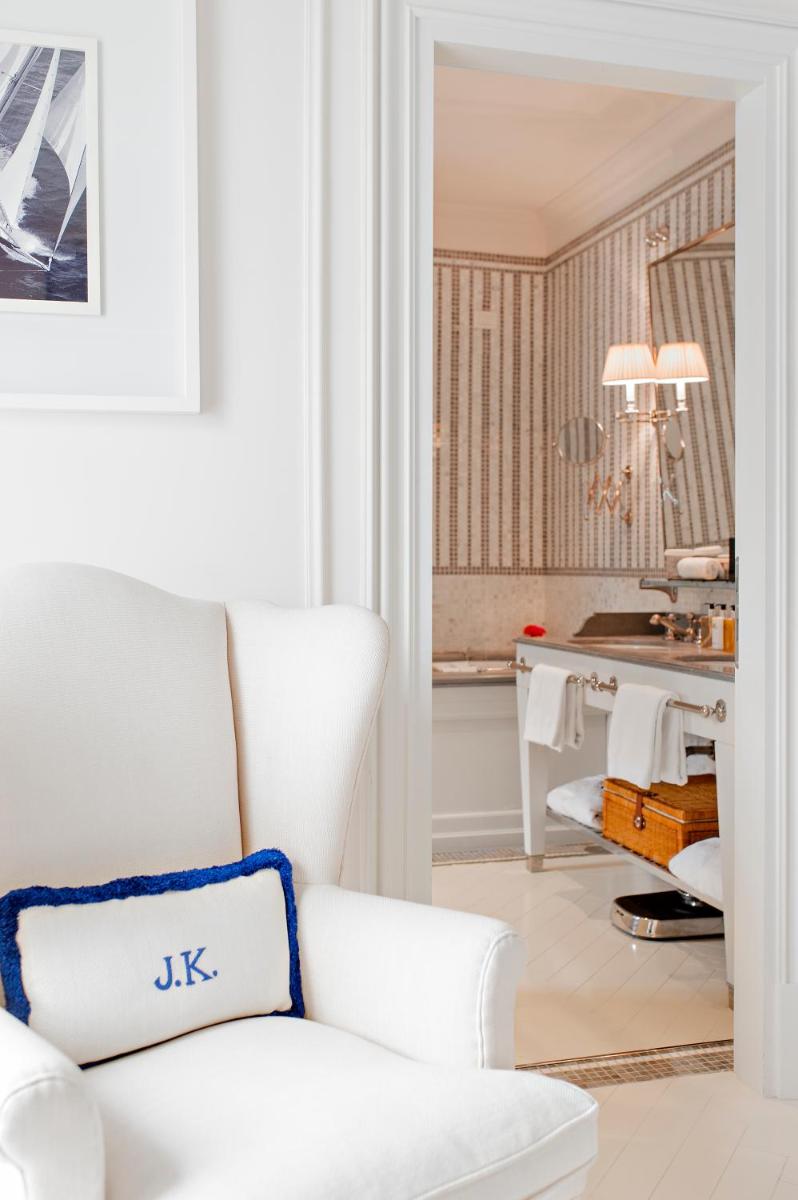 J.K. Place Capri