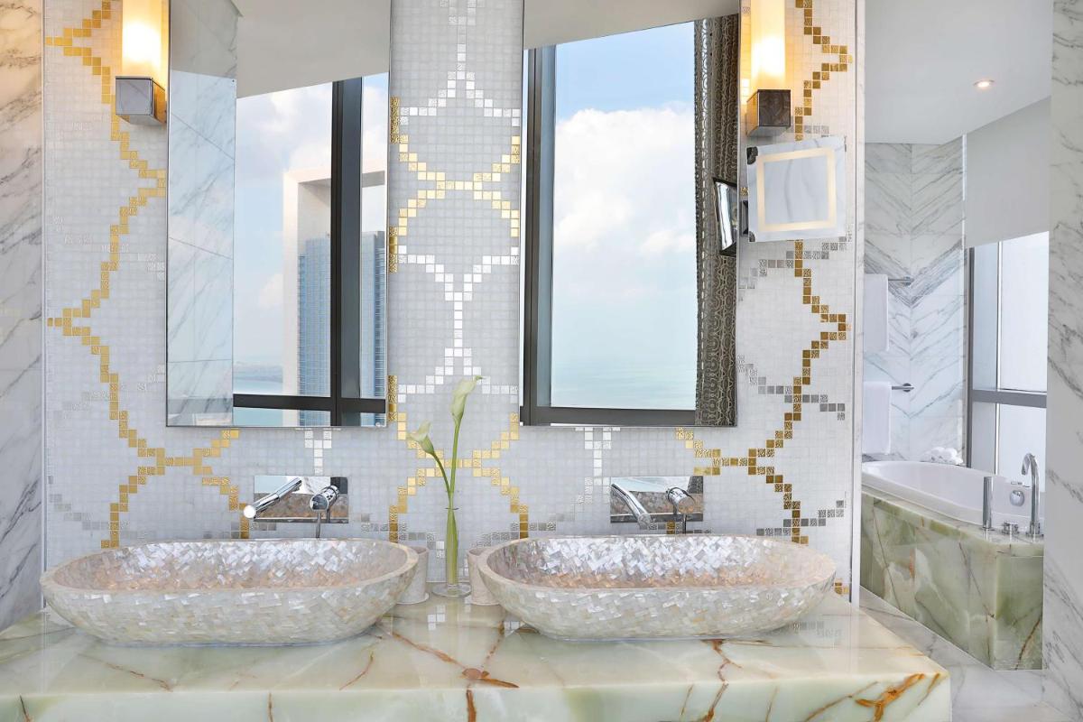 Conrad Abu Dhabi Etihad Towers