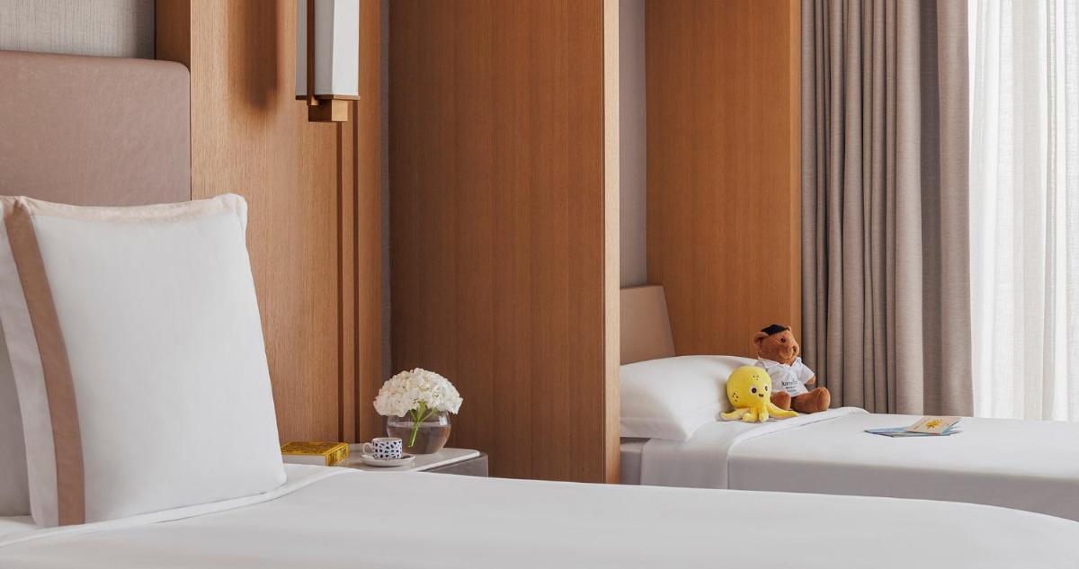 Jumeirah Beach Hotel Dubai