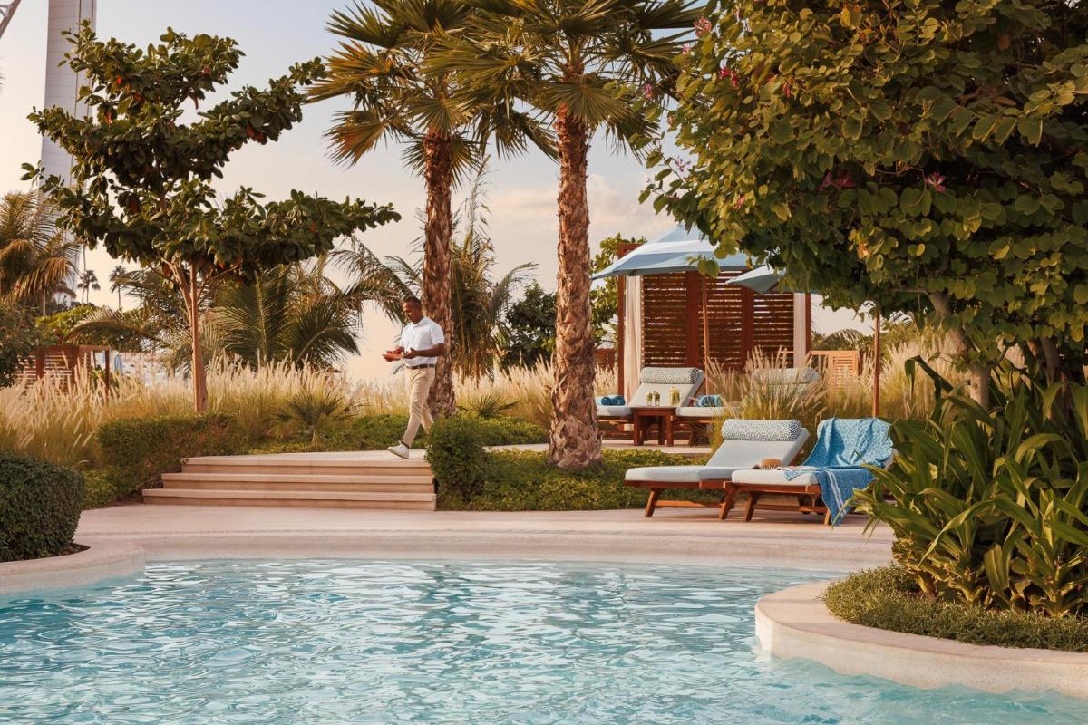 Jumeirah Beach Hotel Dubai