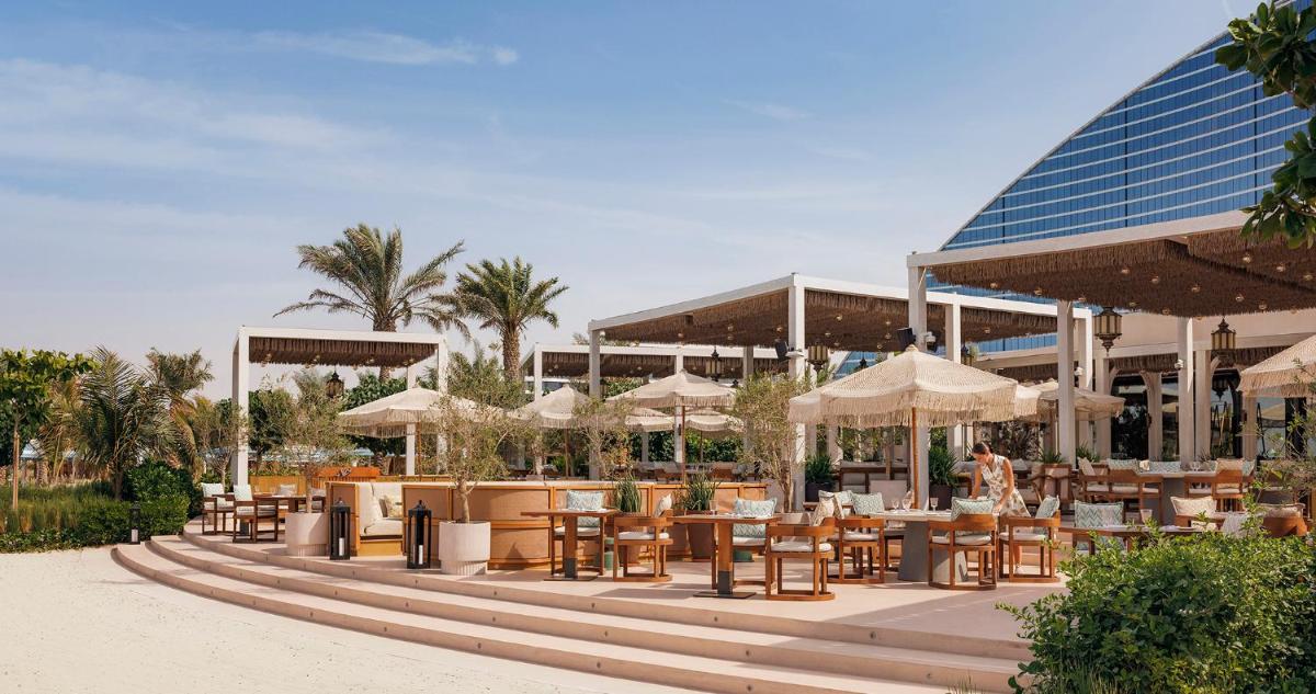 Jumeirah Beach Hotel Dubai