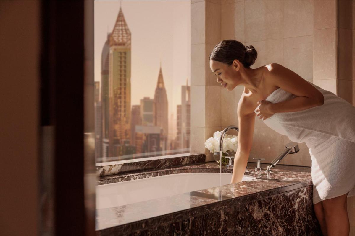 Jumeirah Emirates Towers Dubai