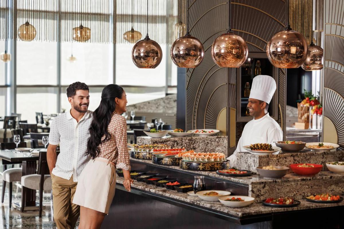 Jumeirah Emirates Towers Dubai