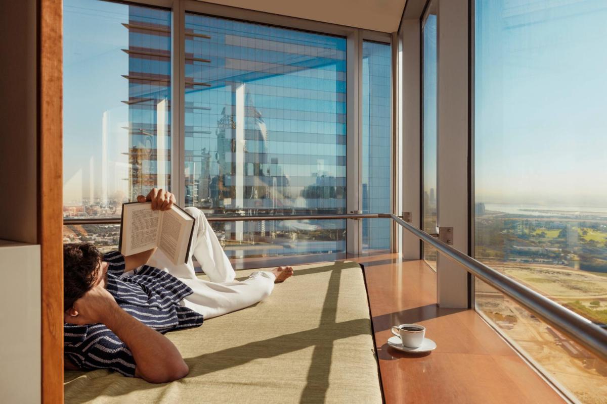 Jumeirah Emirates Towers Dubai