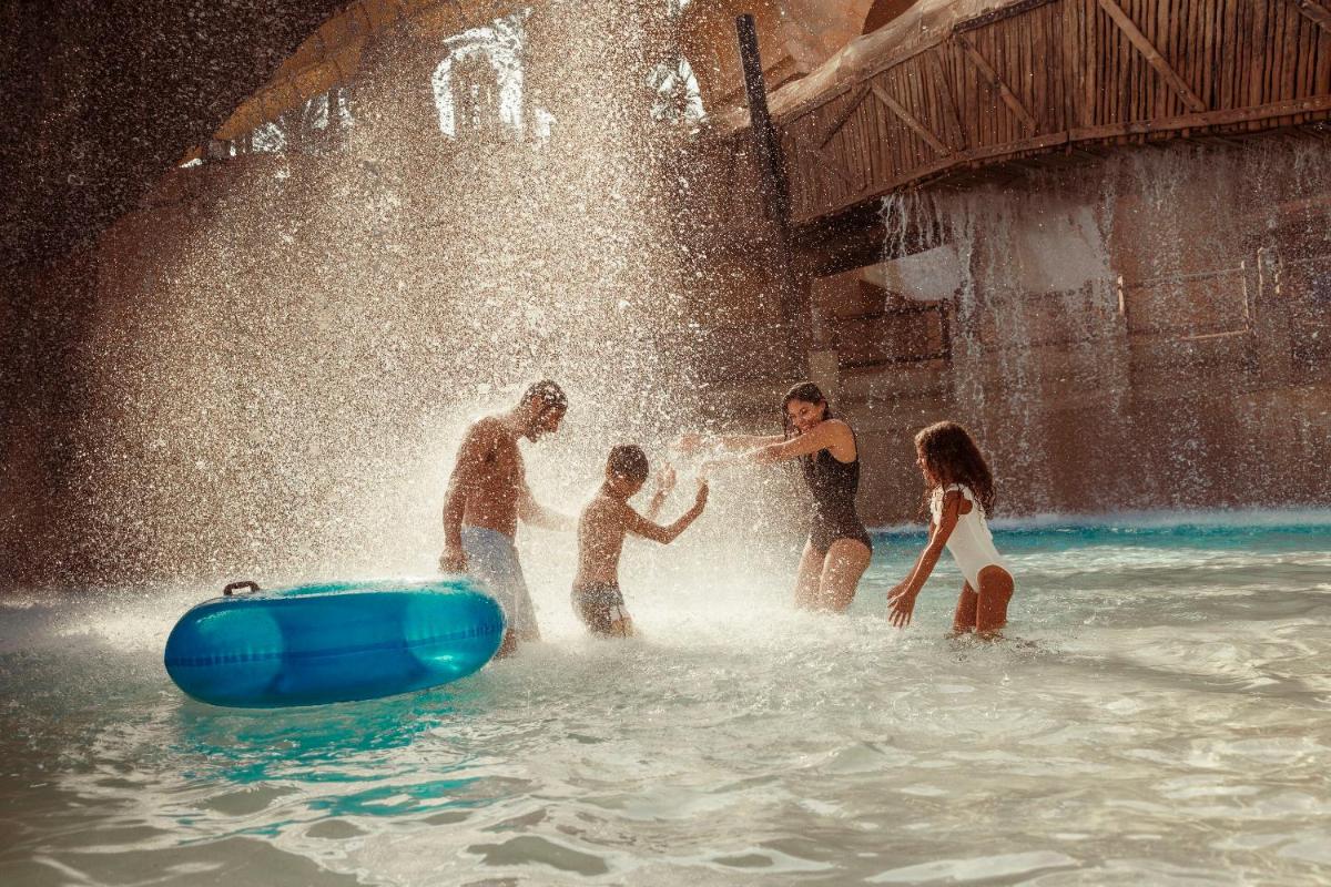 Jumeirah Emirates Towers Dubai