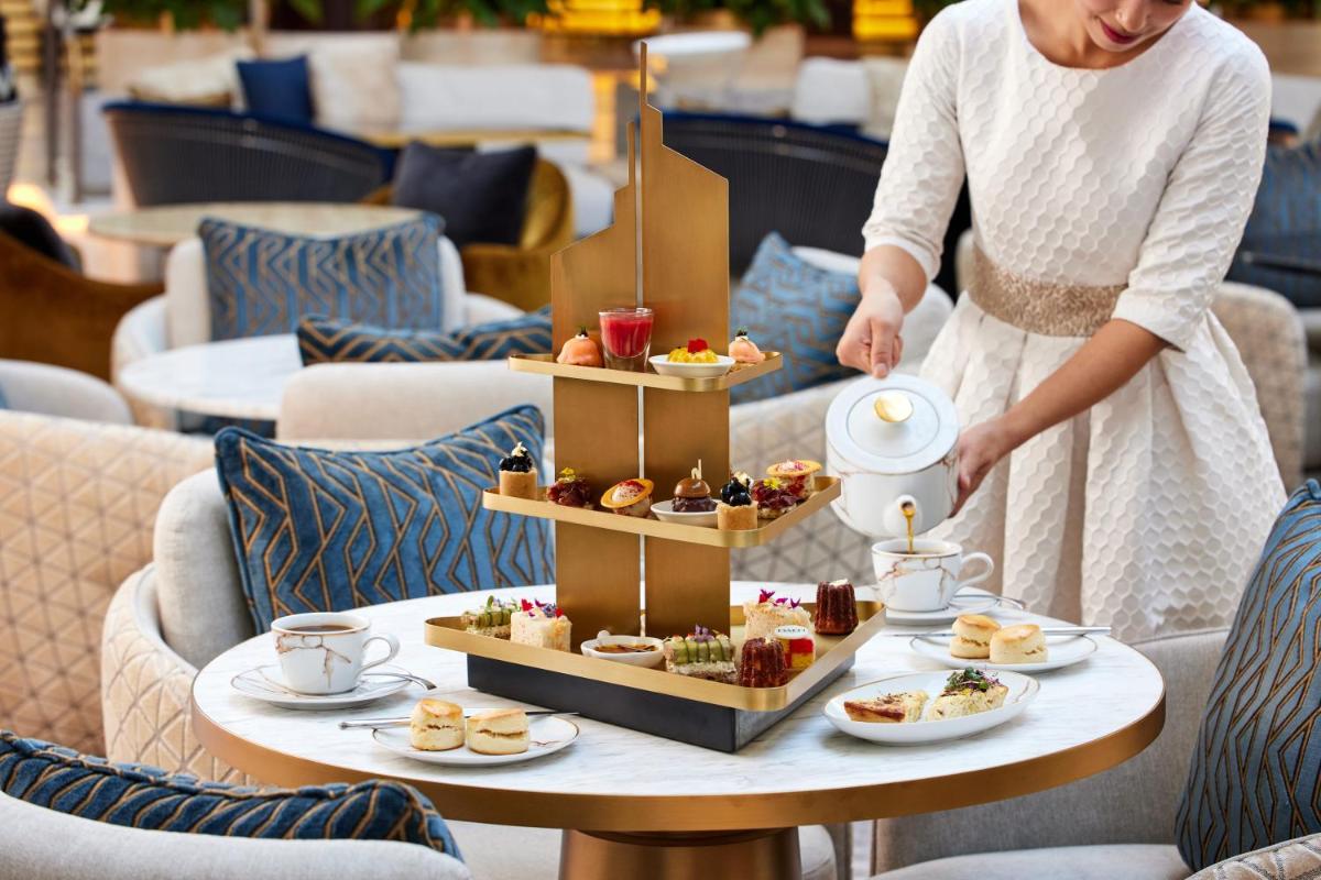 Jumeirah Emirates Towers Dubai