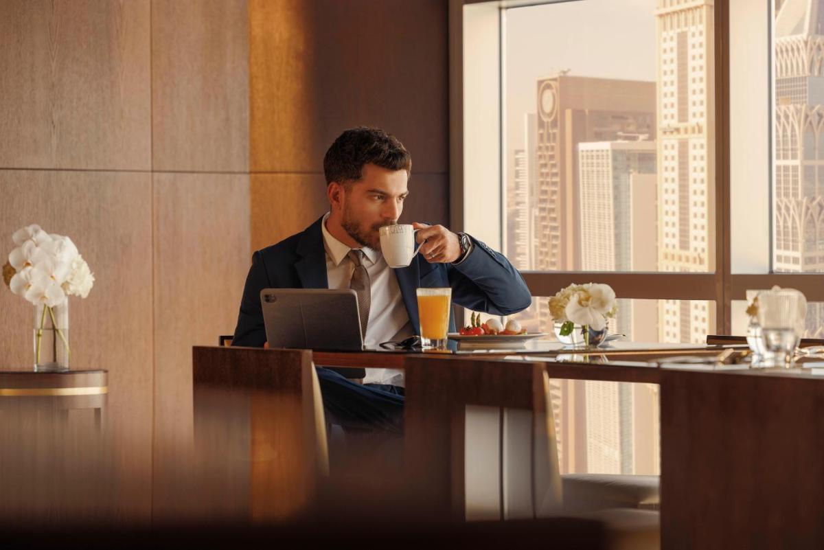 Jumeirah Emirates Towers Dubai