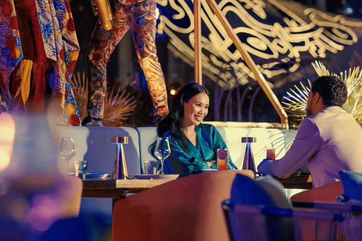 Jumeirah Emirates Towers Dubai