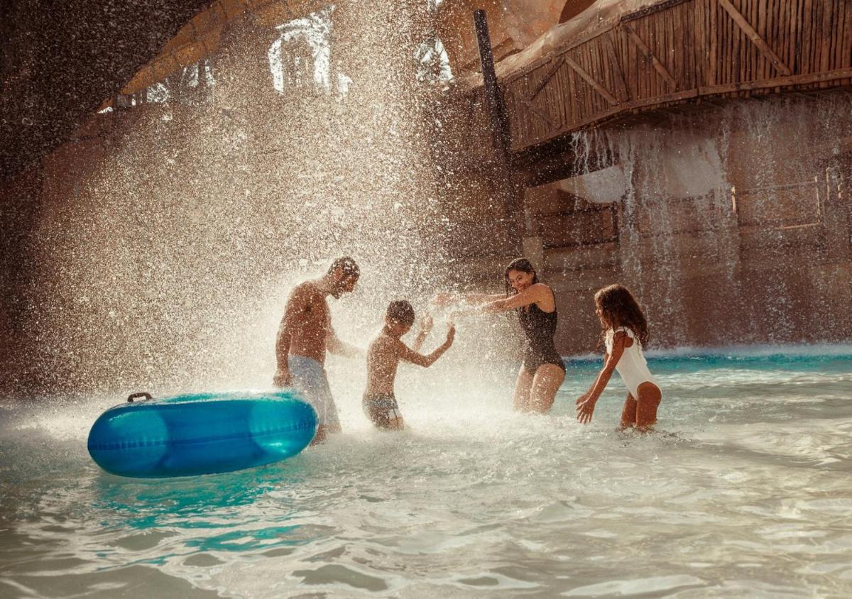 Jumeirah Emirates Towers Dubai