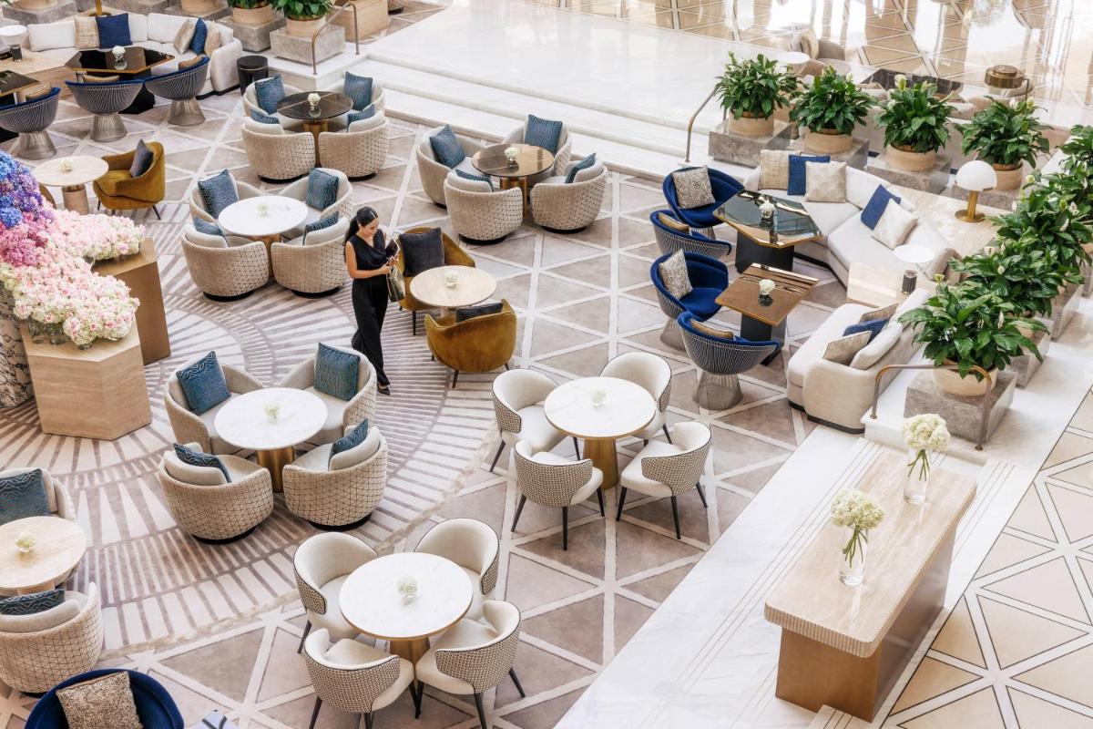 Jumeirah Emirates Towers Dubai