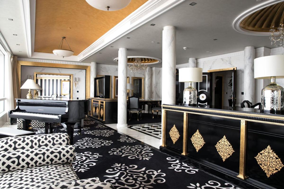 Jumeirah Emirates Towers Dubai