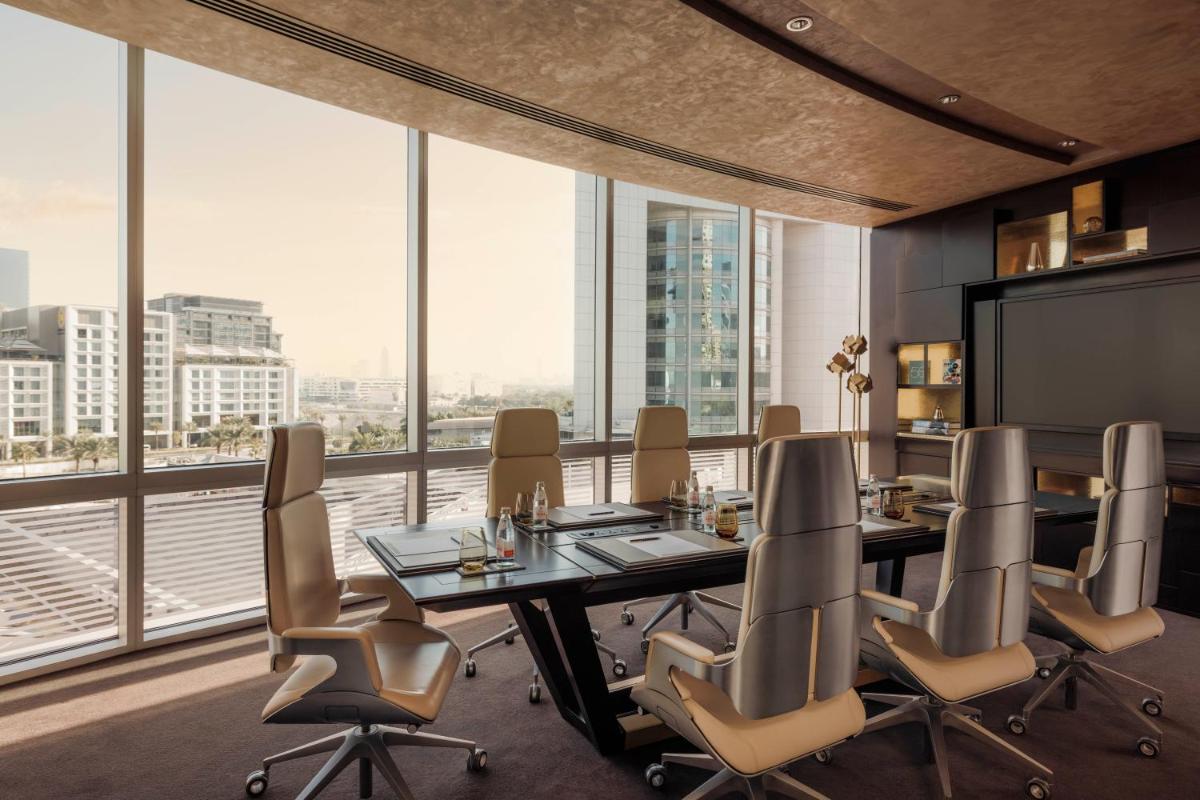 Jumeirah Emirates Towers Dubai