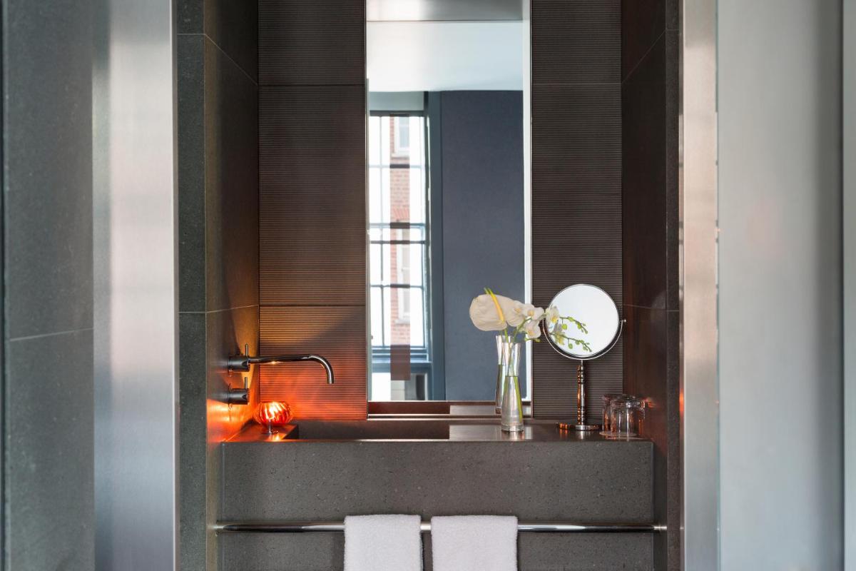 Grosvenor House Suites