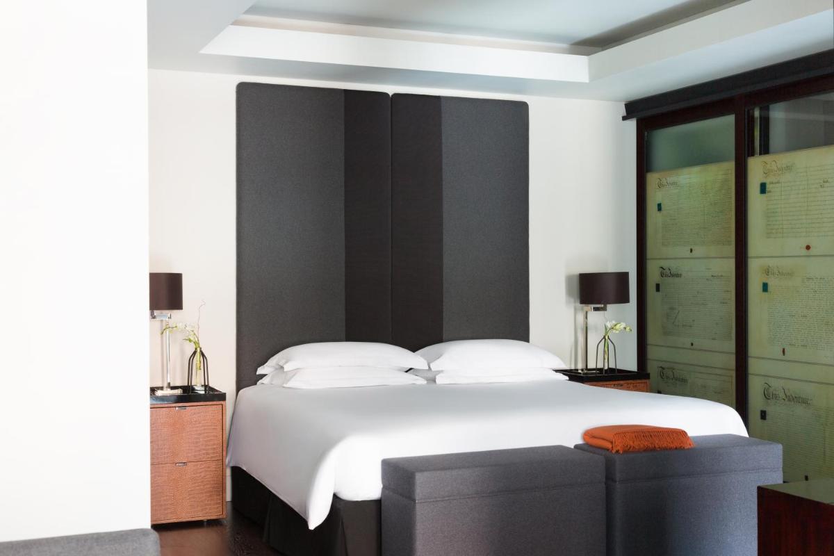 Grosvenor House Suites