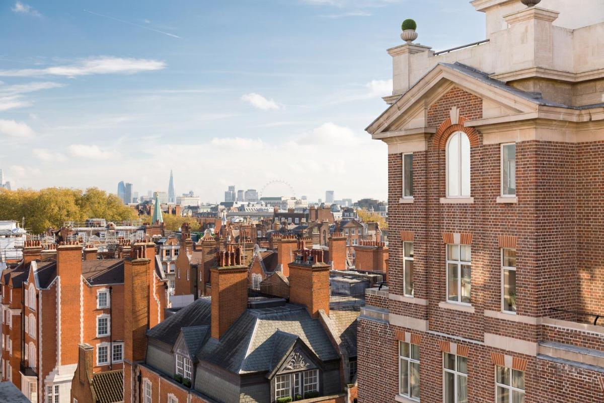 Grosvenor House Suites