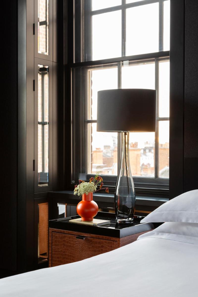 Grosvenor House Suites