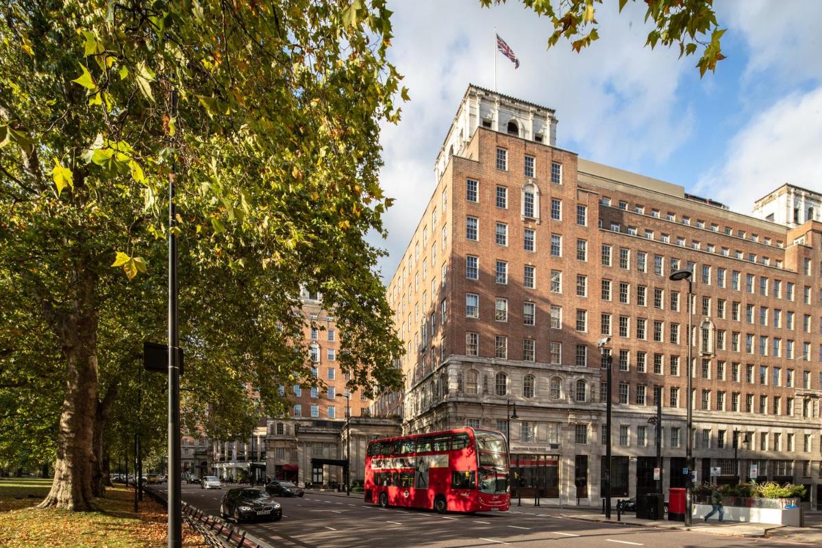 Grosvenor House Suites